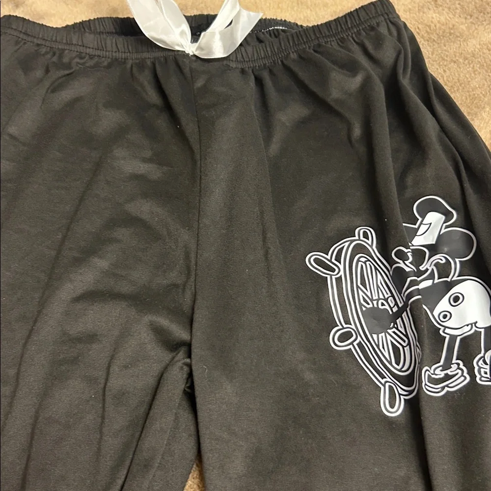 Black Mickey Print Pajama Set💥